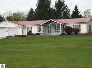 11187 N Jerome Rd, Saint Louis, MI 48880