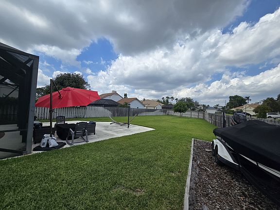large fully fenced in back yard