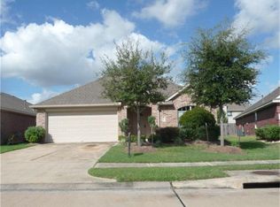 2004 Running Brook Ln, Pearland, TX 77584