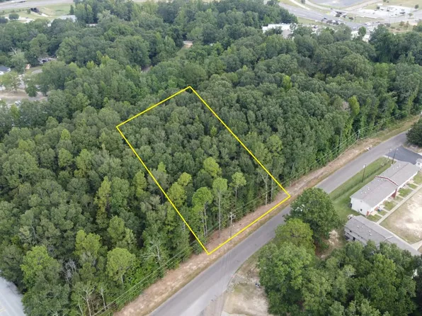 1 Country Club Ln, Hattiesburg, MS 39402