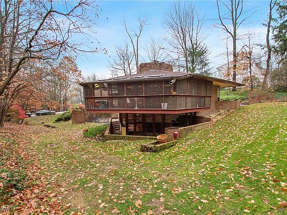 36th image of 920 Wallwood Dr