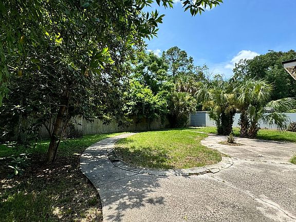 3rd image of 6536 Anvers Blvd S