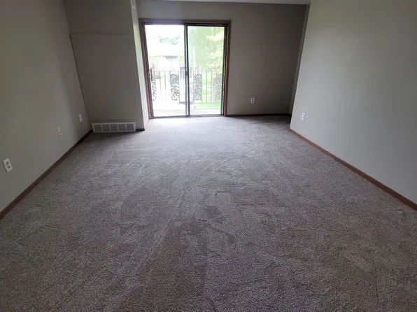 7625 W Donna Ct - 8 Unit