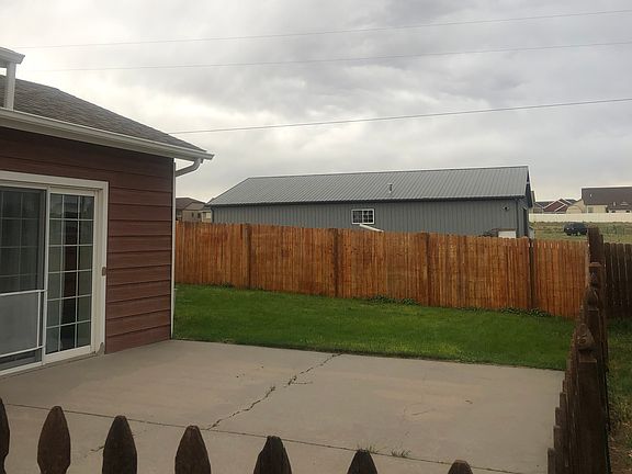 2nd image of 6216 Laramie St