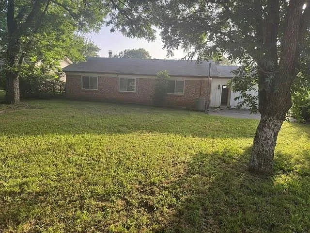 BACK ELEVATION