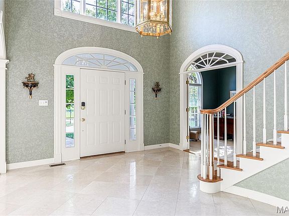 4th image of 14265 Manderleigh Woods Dr