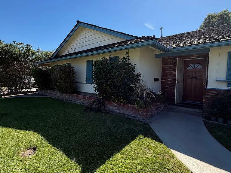 1311 Fairplain Ave — Photo 2