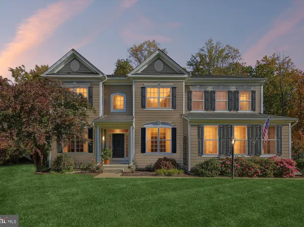 3423 Pocahontas Dr, Edgewater, MD 21037