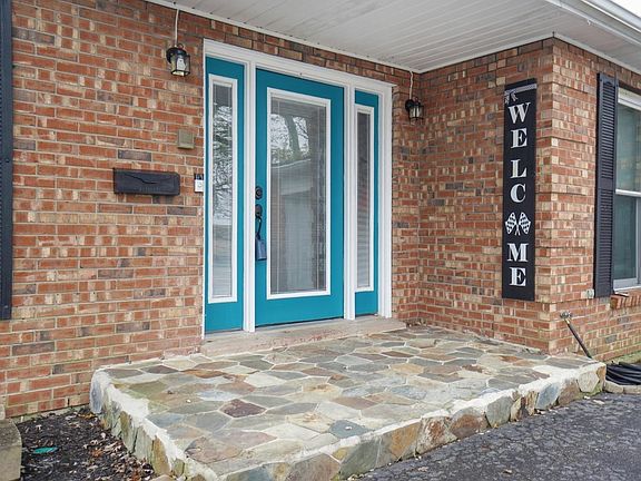 3rd image of 5646 Wild Rose Ln