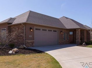 7305 S Edinburg Pl, Sioux Falls, SD 57108