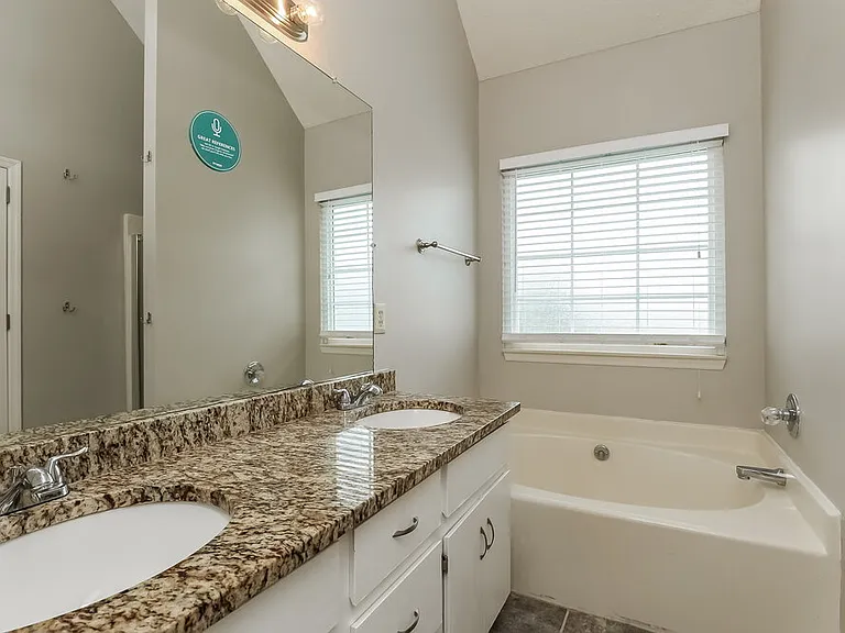 1472 Aaronwood Dr — Photo 13