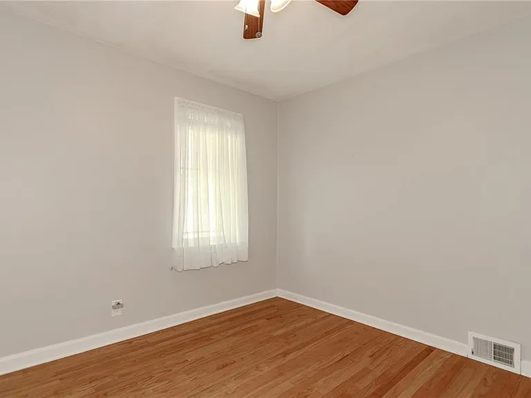 1752 Brainard Rd — Photo 21