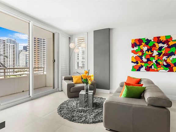 3rd image of 888 Brickell Key Dr APT 1002