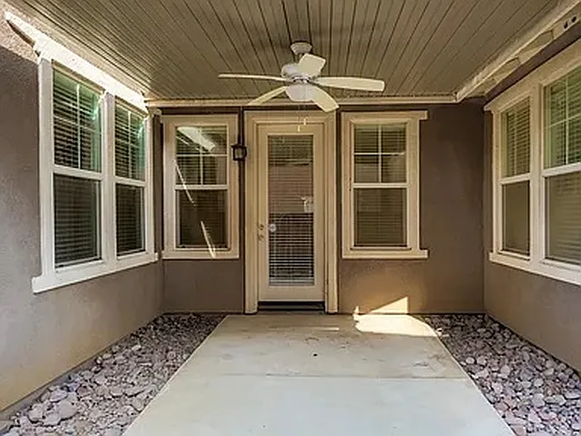 35462 Snead St — Photo 42