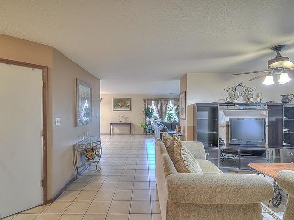 4th image of 6204 Picture Rock Pl NW