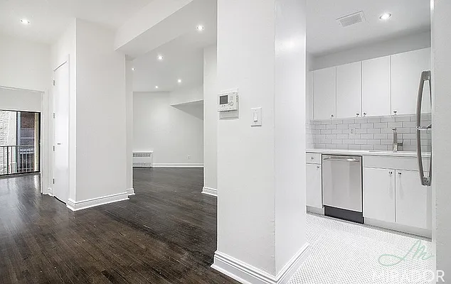 Rented by Mirador Real Estate | media 10