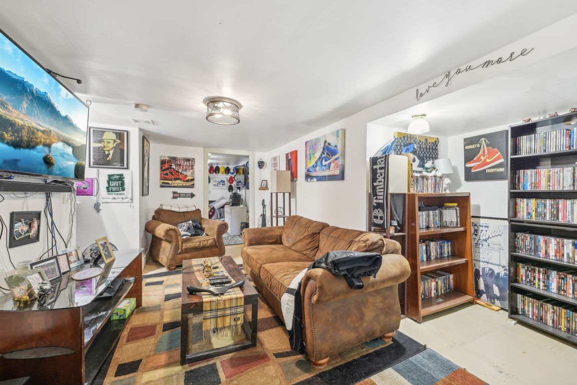 Harrison Ave-052.jpg