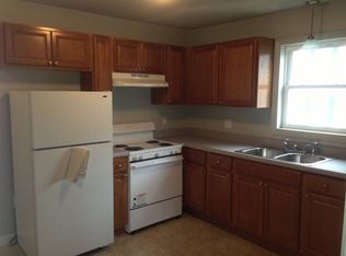 353 Hope St APT 5, Fall River, MA 02721