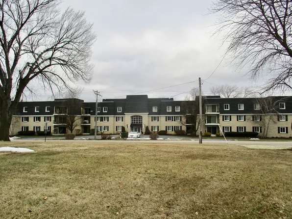 5548 Spring Brook Rd APT 102, Rockford, IL 61114