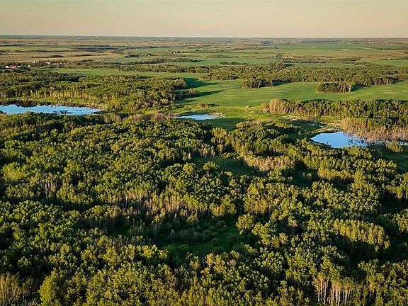 5th image of 9 Rural Camrose