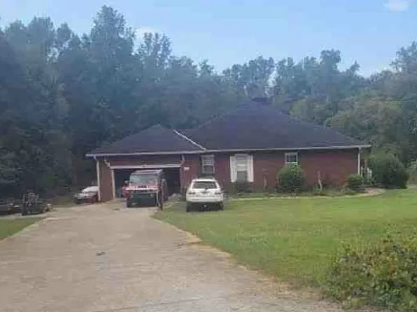 184 Farr Ln, Sylacauga, AL 35151