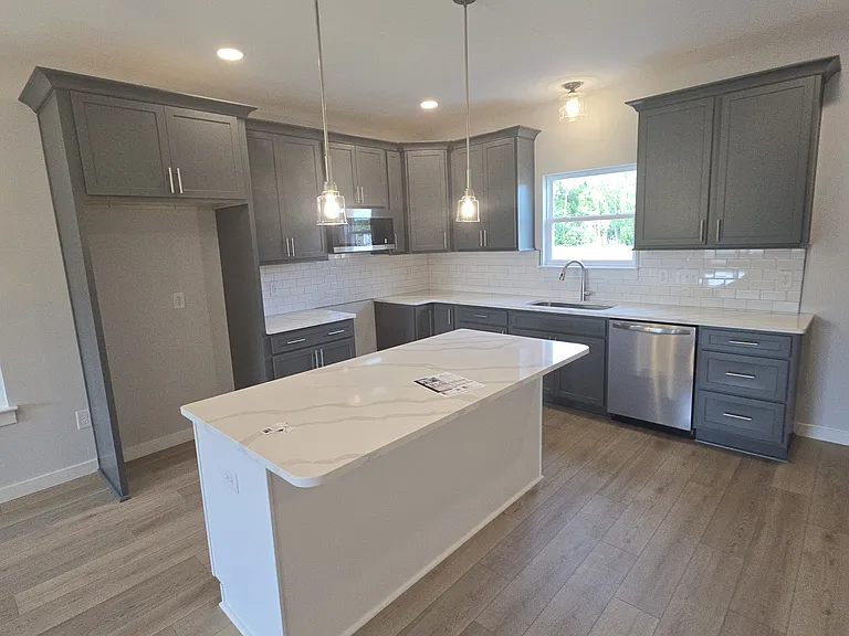 511 Kalman Ln #4 — Photo 6