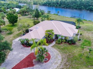 10475 SW Greenridge Ln, Palm City, FL 34990
