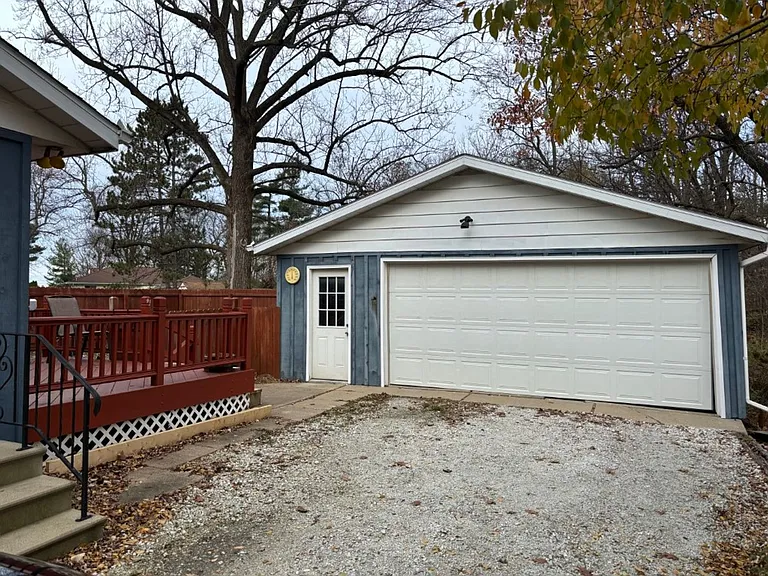 729 W North Ln — Photo 15