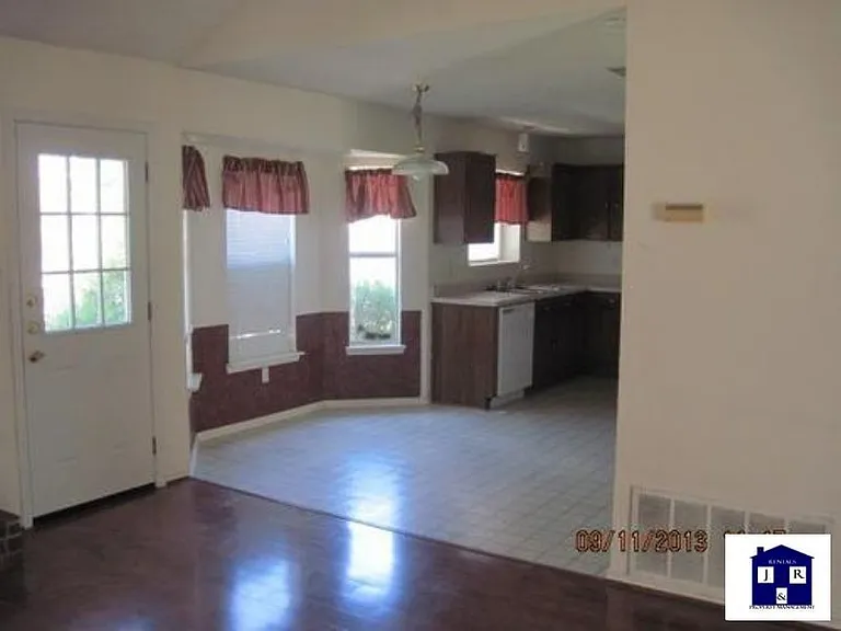 3615 Coral Bay Ln — Photo 4
