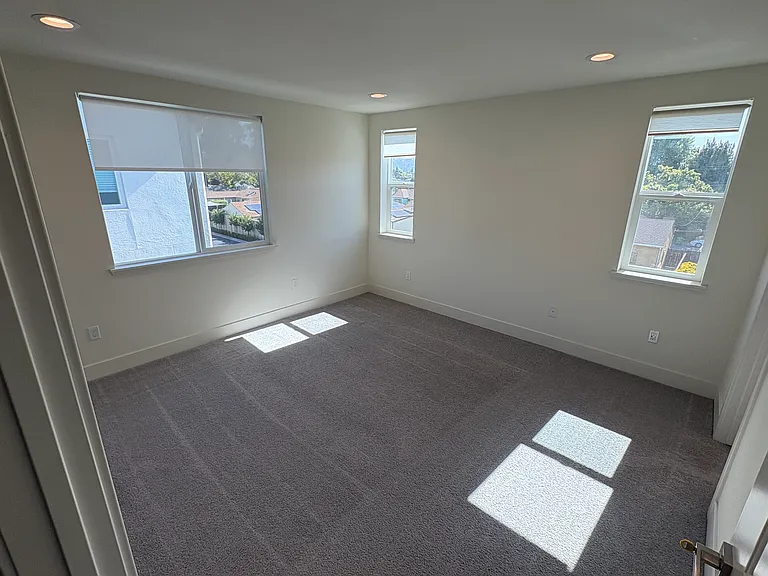 880 Tex Ct — Photo 7