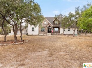 137 Pin Oak Trl, New Braunfels, TX 78132