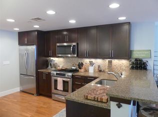 109 Harrison St APT 300, Hoboken, NJ 07030