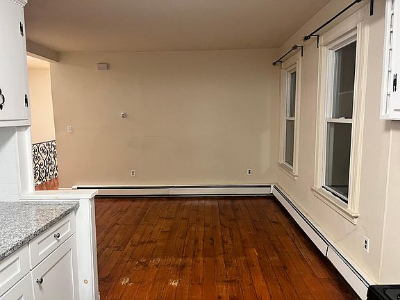 2nd image of 217 Glenridge Ave Floor 2