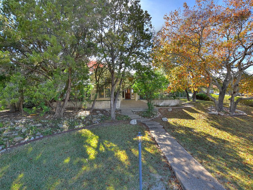 1st image of 107 Picea Dr