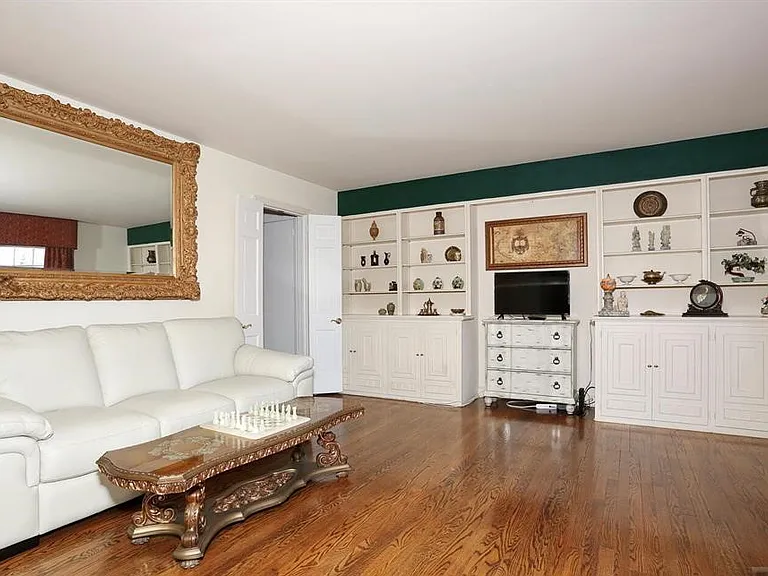 328 W Ridgewood Ave — Photo 20