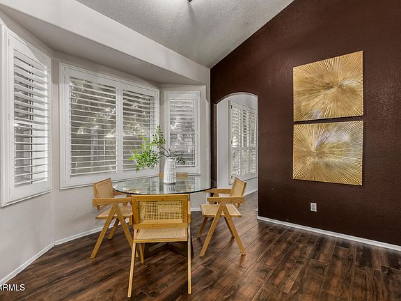 5th image of 735 W KELTON Lane