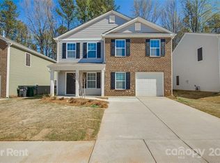 5507 Tumbling Brook Ln, Charlotte, NC 28216