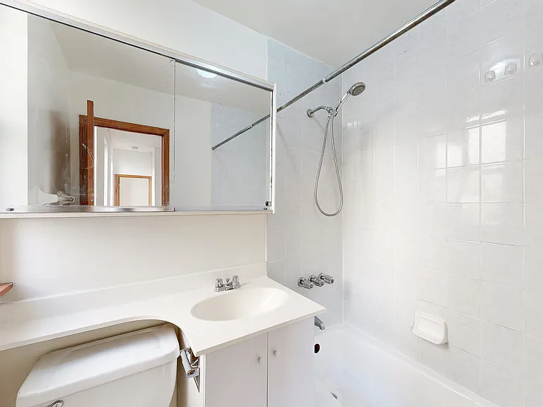 200 W 85th St #2C — Photo 10