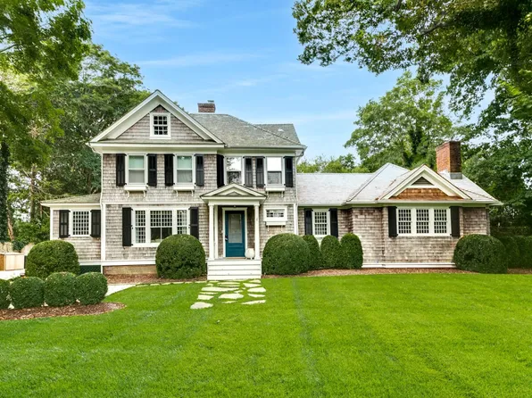 72 Lumber Ln, Bridgehampton, NY 11932