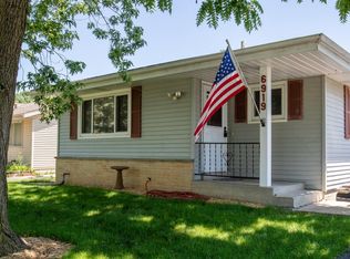 6919 Whitewater St, Racine, WI 53402