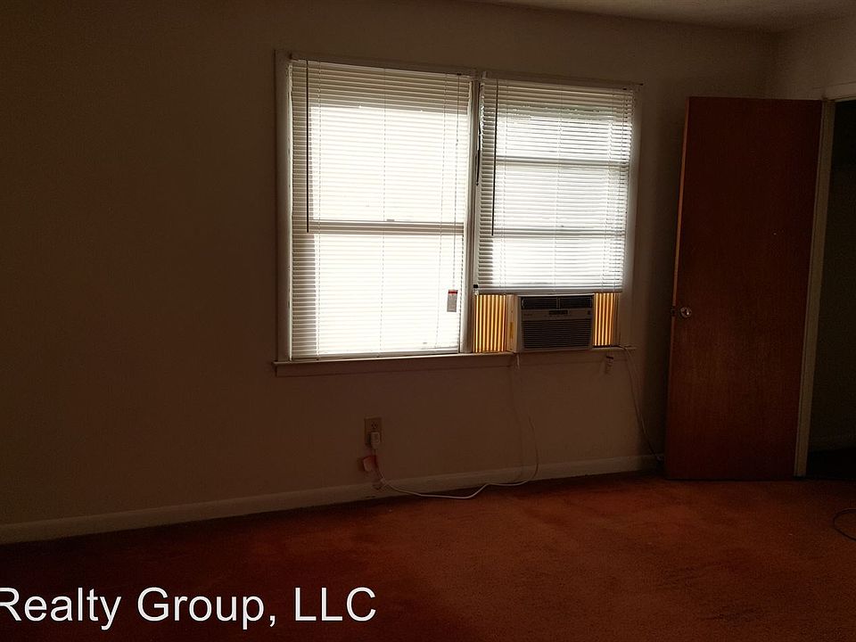 2nd image of 3198 Washington Rd APT 3