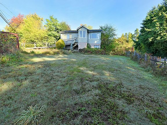 3rd image of 547 N Fletcher Rd