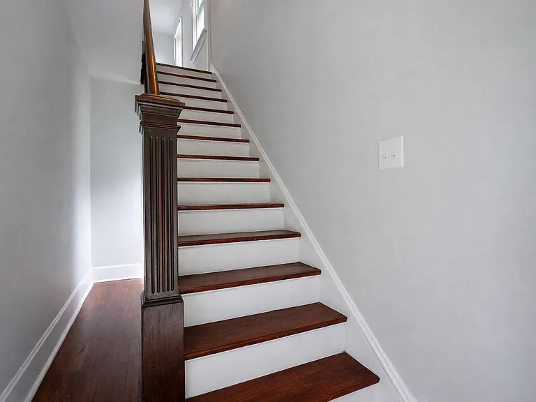 600 De Votie Ave — Photo 16