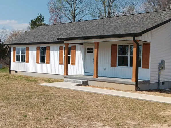 8422 Hoskins Hollow Rd, Westmoreland, TN 37186