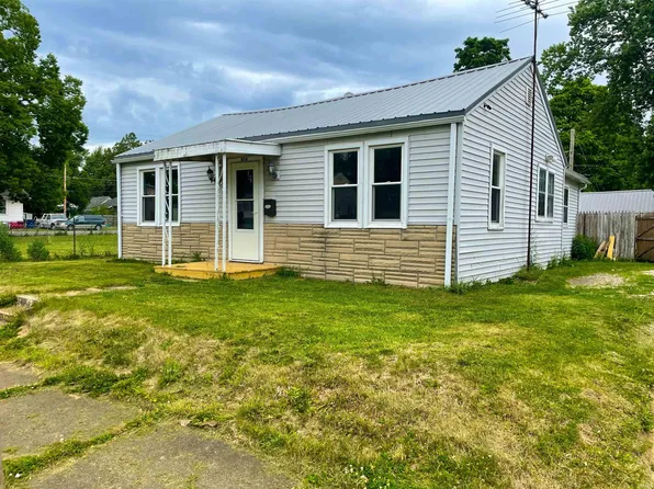 814 W 10th St, Marion, IN 46953