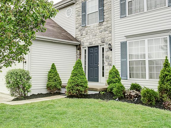 2nd image of 5943 Collier Hill Dr