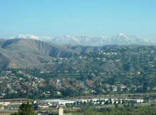 8761 E Banner Ridge Dr, Anaheim, CA 92808