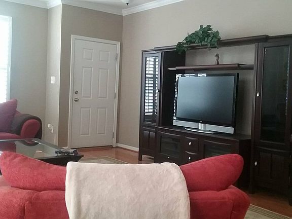 3rd image of 8871 Flatbush Ct