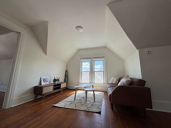 5th image of 203 Lillian Ave #1