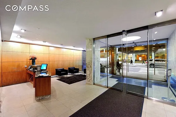 Rented by Compass | media 19